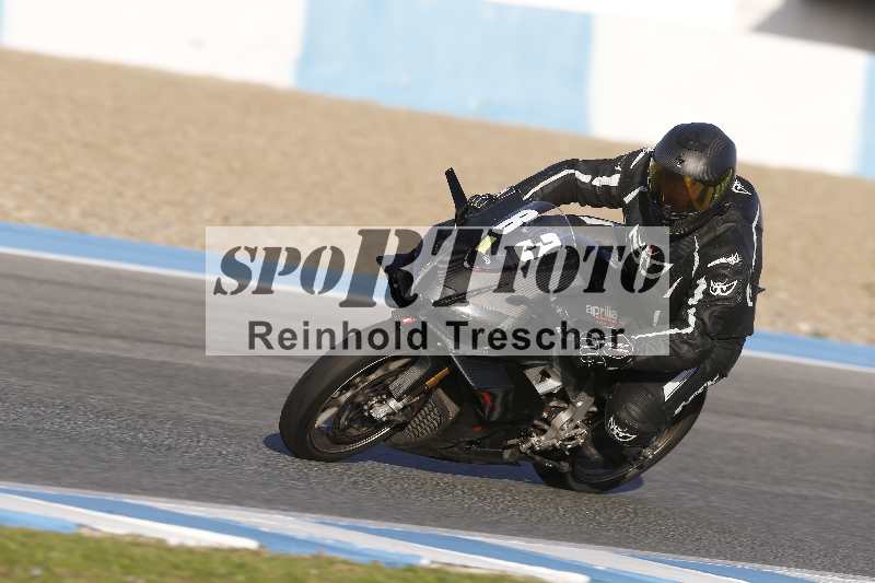 /02 28.-31.01.2025 Moto Center Thun Jerez/gruen-green/83